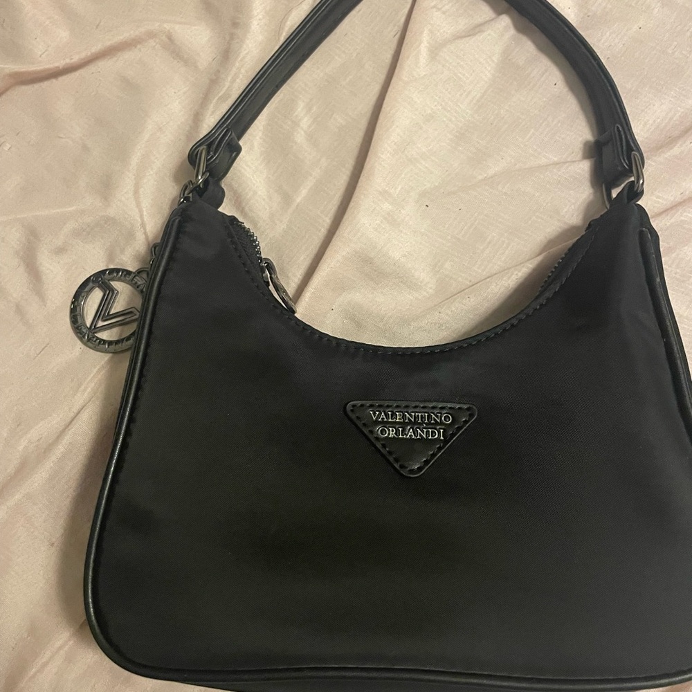Valentino Orlandi Sleek Black Shoulder Bag